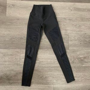 Alo Yoga High-Rise Motto Legging